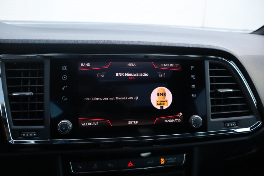 Seat Ateca 1.5 TSI FR Business Intense Pano / 360 camera / Beats / Stoelverwarm / Seat Ateca 1.5 TSI FR Business Intense Pano / 360 camera / Beats / Stoelverwarm /