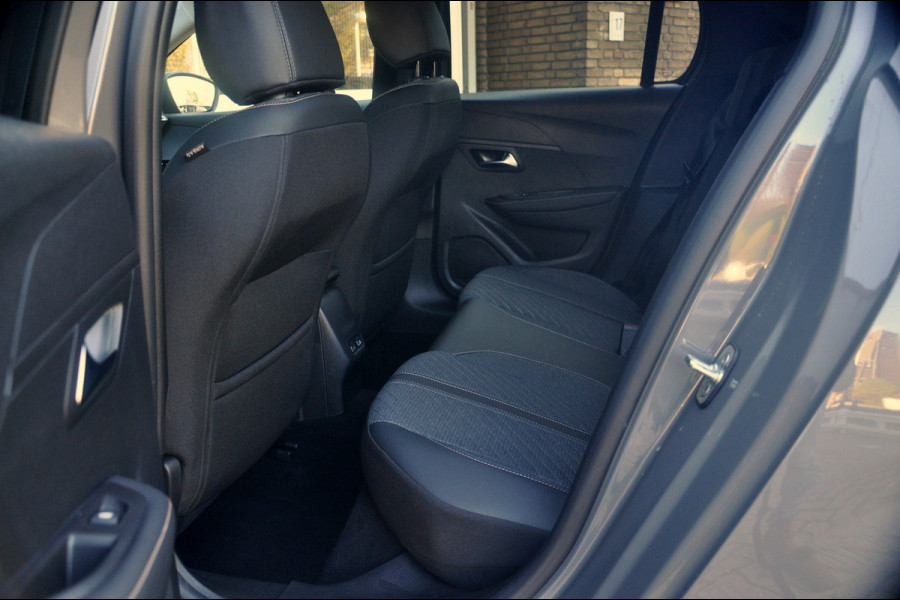 Peugeot 208 1.2 PureTech 100 Allure | Navigatie | 360 Gr Camera Peugeot 208 1.2 PureTech 100 Allure | Navigatie | 360 Gr Camera