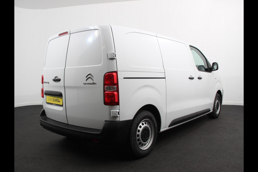 Citroën ë-Jumpy L2 136 Automaat 75 kWh | 3p | Automatische Airco | Multimedia scherm | Cruise Control | Dab | Digitaal dasboard | Citroën ë-Jumpy L2 136 Automaat 75 kWh | 3p | Automatische Airco | Multimedia scherm | Cruise Control | Dab | Digitaal dasboard |