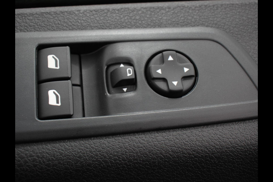 Citroën ë-Jumpy L2 136 Automaat 75 kWh | 3p | Automatische Airco | Multimedia scherm | Cruise Control | Dab | Digitaal dasboard | Citroën ë-Jumpy L2 136 Automaat 75 kWh | 3p | Automatische Airco | Multimedia scherm | Cruise Control | Dab | Digitaal dasboard |