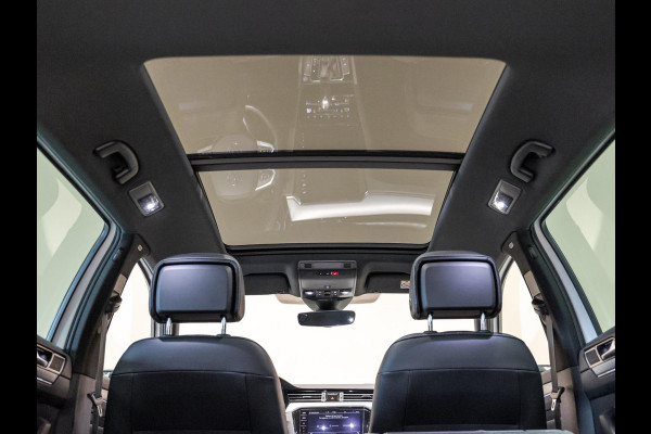 Volkswagen Passat Variant 1.5 TSI R-Line Business + / 150pk / Panorama dak / Achteruitrij camera / Stoelverwarming /