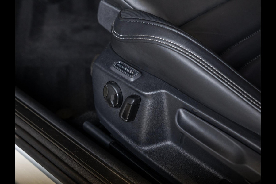 Volkswagen Passat Variant 1.5 TSI R-Line Business + / 150pk / Panorama dak / Achteruitrij camera / Stoelverwarming /