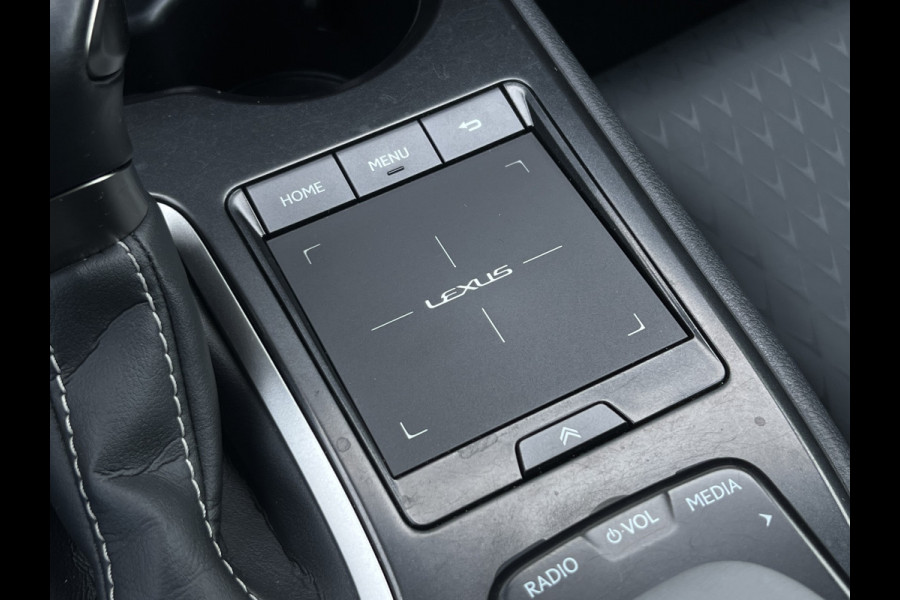 Lexus UX 250h Style+ Edition | Leder | Camera | Carplay | 18 inch | Dodehoek