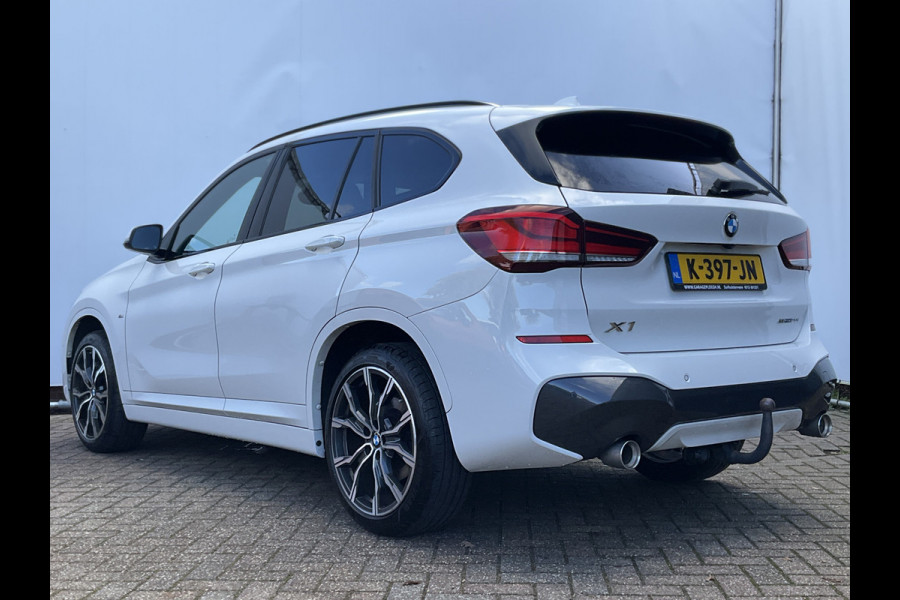 BMW X1 xDrive20i High Executive M-Sport Trekhaak Nav/Cam Stoelverw Elek.Klep Dealer-OH!