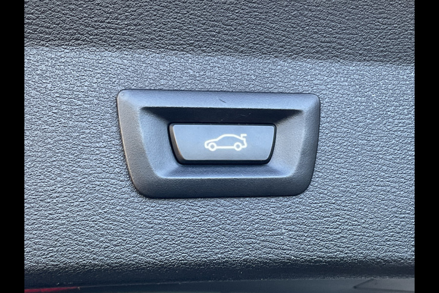 BMW X1 xDrive20i High Executive M-Sport Trekhaak Nav/Cam Stoelverw Elek.Klep Dealer-OH!