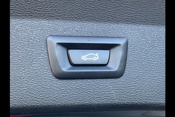 BMW X1 xDrive20i High Executive M-Sport Trekhaak Nav/Cam Stoelverw Elek.Klep Dealer-OH!