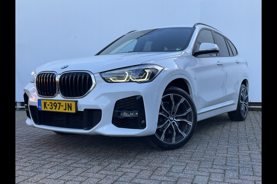 BMW X1 xDrive20i High Executive M-Sport Trekhaak Nav/Cam Stoelverw Elek.Klep Dealer-OH!