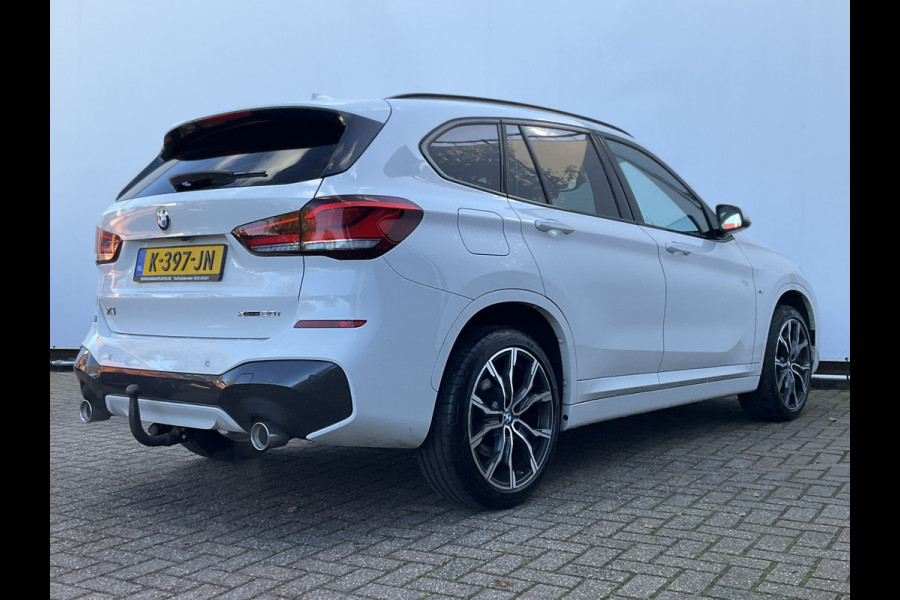 BMW X1 xDrive20i High Executive M-Sport Trekhaak Nav/Cam Stoelverw Elek.Klep Dealer-OH!