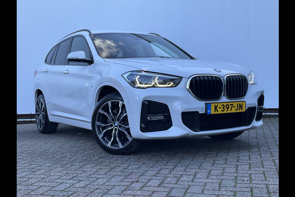 BMW X1 xDrive20i High Executive M-Sport Trekhaak Nav/Cam Stoelverw Elek.Klep Dealer-OH!