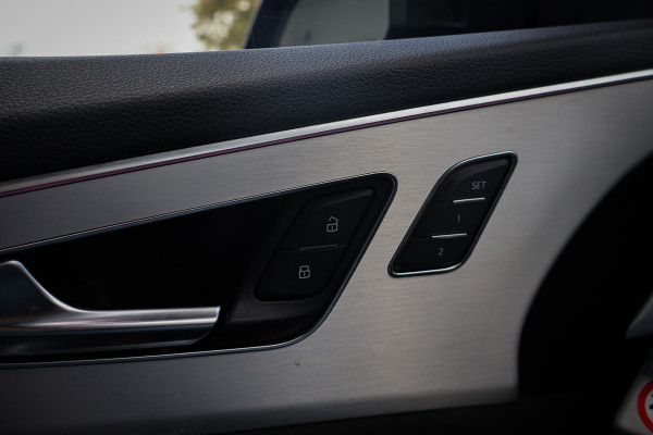 Audi Q8 55 TFSI e quattro Pro Line S | ADAPTIVE CRUISE | SPORTSTOELEN | SOFTCLOSE | 360 CAMERA | STOELVERWARMING | STUURVERWARMING | APP Audi Q8 55 TFSI e quattro Pro Line S | ADAPTIVE CRUISE | SPORTSTOELEN | SOFTCLOSE | 360 CAMERA | STOELVERWARMING | STUURVERWARMING | APP