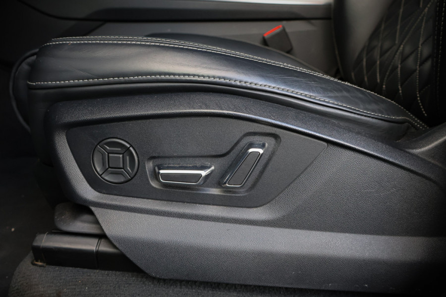 Audi Q8 55 TFSI e quattro Pro Line S | ADAPTIVE CRUISE | SPORTSTOELEN | SOFTCLOSE | 360 CAMERA | STOELVERWARMING | STUURVERWARMING | APP Audi Q8 55 TFSI e quattro Pro Line S | ADAPTIVE CRUISE | SPORTSTOELEN | SOFTCLOSE | 360 CAMERA | STOELVERWARMING | STUURVERWARMING | APP