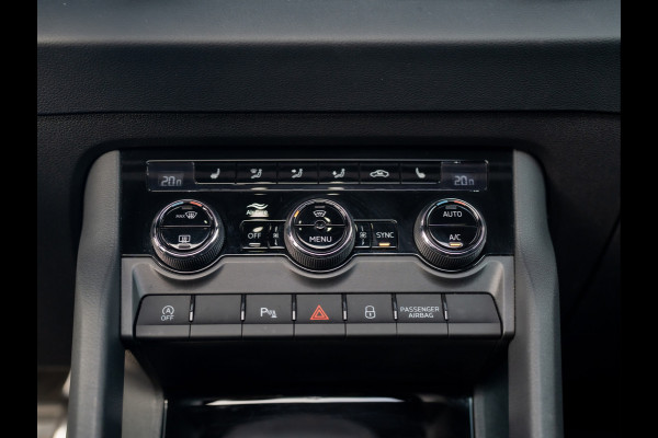 Škoda Karoq 1.5 TSI ACT Sportline Business | Panodak | Adapt. cr. | Camera |Stoel & Stuur verw. | Keyless | Prijs Rijklaar!!