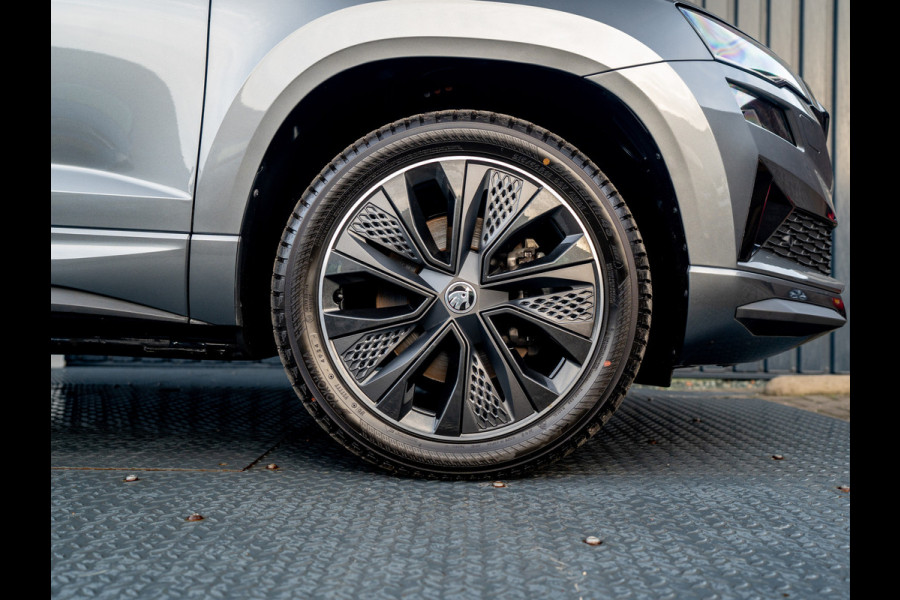 Škoda Karoq 1.5 TSI ACT Sportline Business | Panodak | Adapt. cr. | Camera |Stoel & Stuur verw. | Keyless | Prijs Rijklaar!!