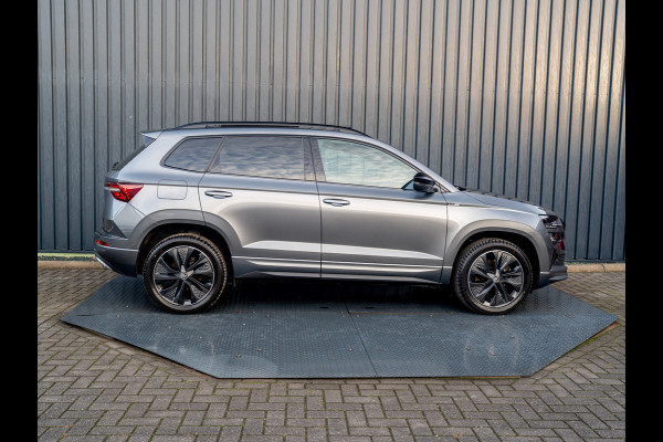 Škoda Karoq 1.5 TSI ACT Sportline Business | Panodak | Adapt. cr. | Camera |Stoel & Stuur verw. | Keyless | Prijs Rijklaar!!