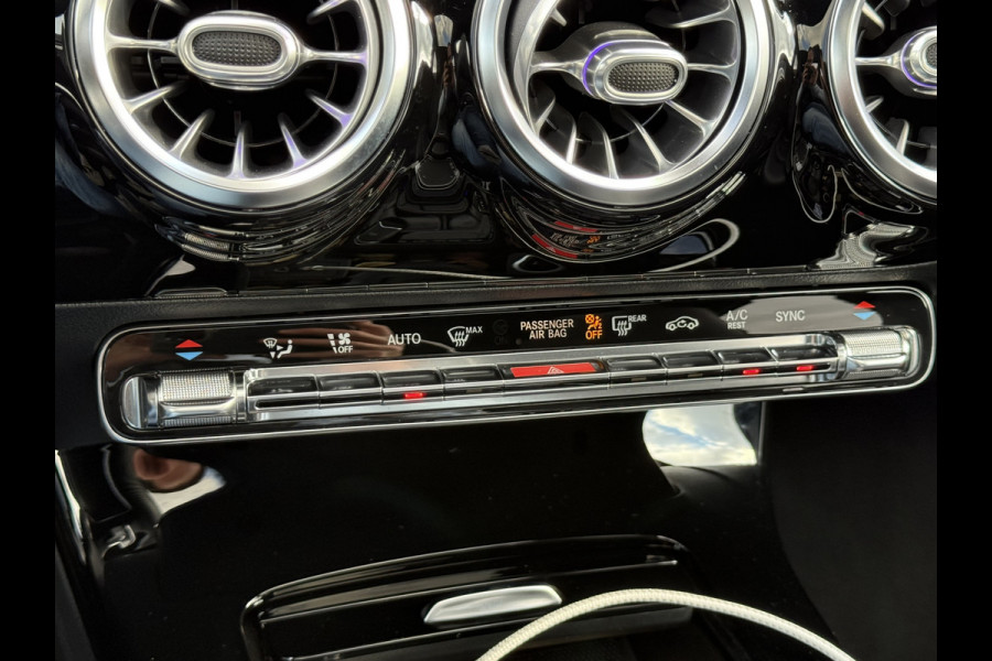 Mercedes-Benz A-Klasse 200 Business Solution AMG | Pano | Ambient Light | LED | CarPlay | 19 inch
