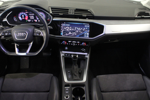 Audi Q3 40 TFSI quattro Pro Line business |Pano| Audi Q3 40 TFSI quattro Pro Line business |Pano|