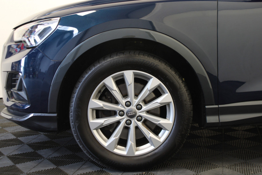 Audi Q3 40 TFSI quattro Pro Line business |Pano| Audi Q3 40 TFSI quattro Pro Line business |Pano|