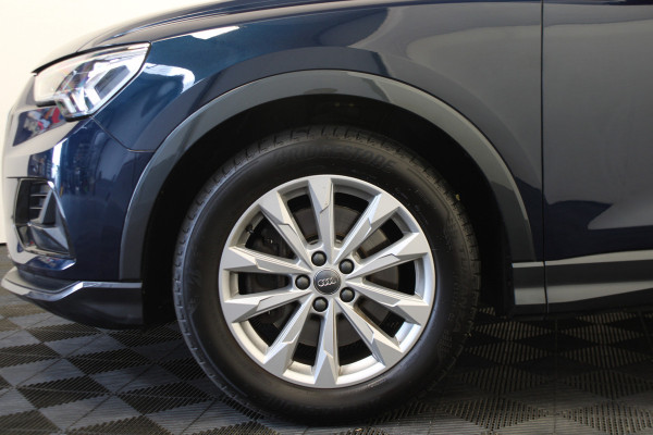 Audi Q3 40 TFSI quattro Pro Line business |Pano| Audi Q3 40 TFSI quattro Pro Line business |Pano|