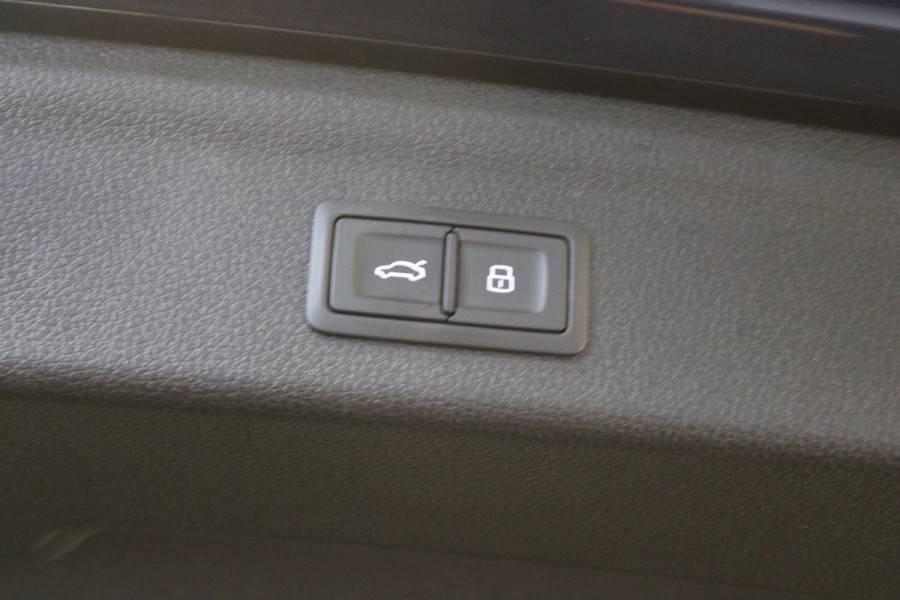 Audi Q3 40 TFSI quattro Pro Line business |Pano| Audi Q3 40 TFSI quattro Pro Line business |Pano|