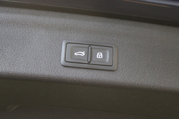 Audi Q3 40 TFSI quattro Pro Line business |Pano| Audi Q3 40 TFSI quattro Pro Line business |Pano|