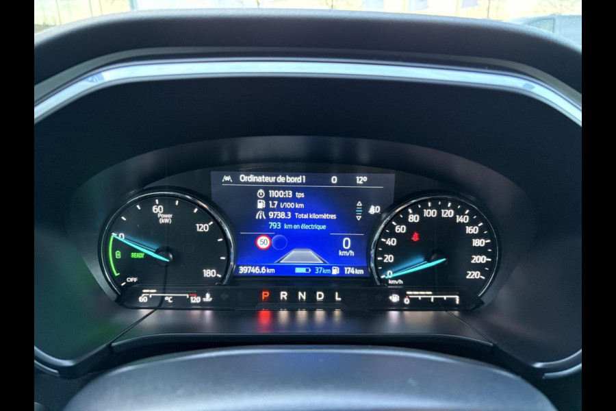 Ford Kuga 2.5 PHEV Titanium | Zuid | Adaptive cruise control | Camera | Trekhaak | Navigatie | Parkeersensoren