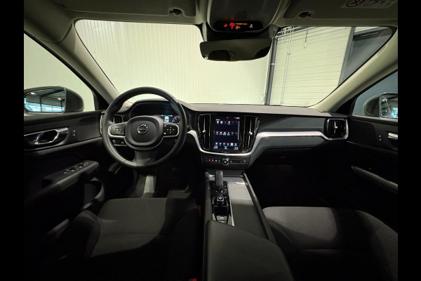 Volvo V60 B3 Aut. Benzine Momentum ACC Parkeercamera 163pk