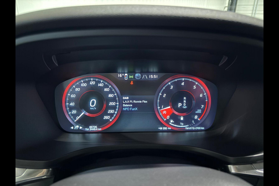 Volvo V60 B3 Aut. Benzine Momentum ACC Parkeercamera 163pk