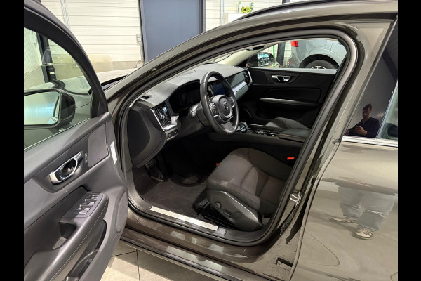 Volvo V60 B3 Aut. Benzine Momentum ACC Parkeercamera 163pk