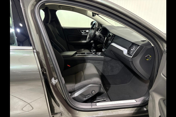 Volvo V60 B3 Aut. Benzine Momentum ACC Parkeercamera 163pk