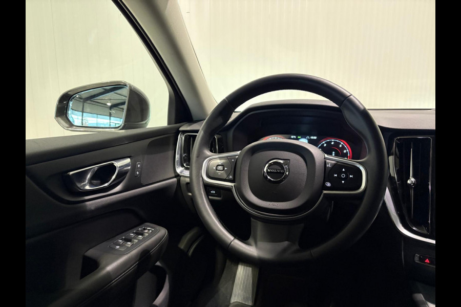 Volvo V60 B3 Aut. Benzine Momentum ACC Parkeercamera 163pk