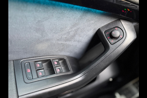 CUPRA Ateca 2.0 TSI 4DRIVE Limited Edition 1 of 1999 l Akrapovic l Brembo l Carbon l Virtual l ACC l Pano l Navi l Camera l