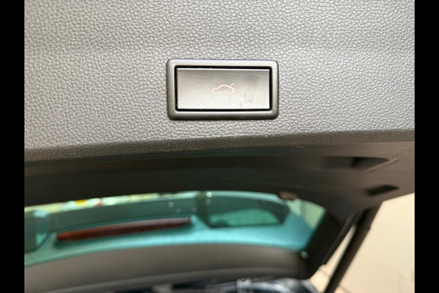 CUPRA Ateca 2.0 TSI 4DRIVE Limited Edition 1 of 1999 l Akrapovic l Brembo l Carbon l Virtual l ACC l Pano l Navi l Camera l