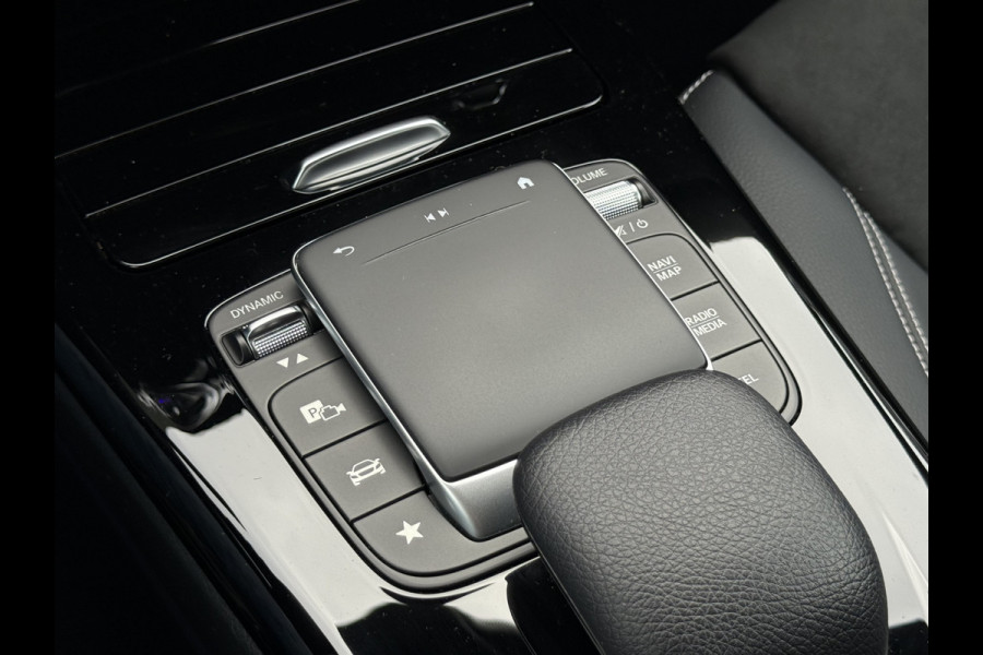 Mercedes-Benz A-Klasse 250 e Business Solution AMG Limited | Pano | Ambient Light | Camera | LED | MBUX | 19 inch