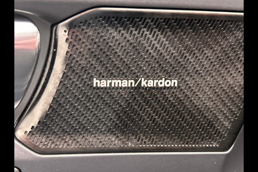 Volvo XC40 2.0 T5 AWD R-Design Pano/dak Harman/Kardon Alcantara/Leder Origineel NL