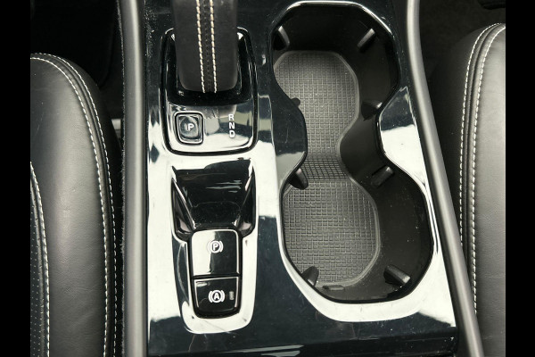 Volvo XC40 2.0 T5 AWD R-Design Pano/dak Harman/Kardon Alcantara/Leder Origineel NL