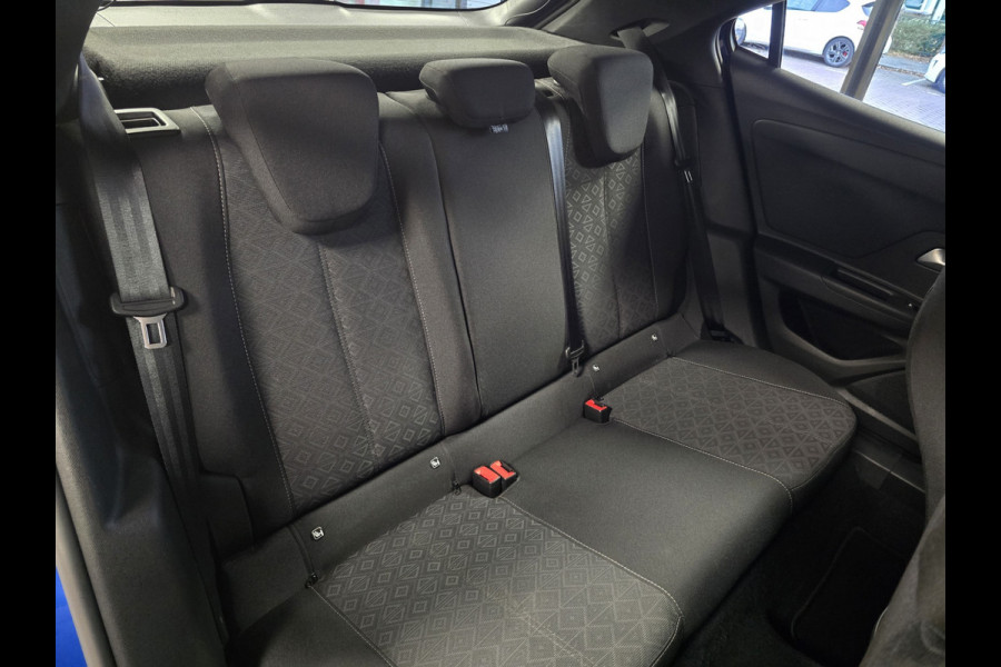 Opel Mokka 1.2 Edition CAMERA PARKEERSENSOREN CRUISE CONTROL STOELVERWARMING LANE ASSIST AIRCO Opel Mokka 1.2 Edition CAMERA PARKEERSENSOREN CRUISE CONTROL STOELVERWARMING LANE ASSIST AIRCO