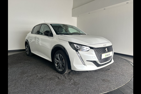 Peugeot e-208 EV Allure Pack 50 kWh | Apple Carplay/Android Auto | Camera | Navigatie | Soh (batterijcheck) 92,2 %