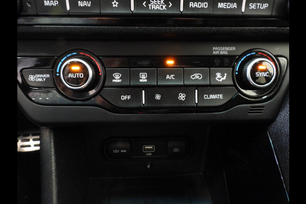 Kia Niro 1.6 GDi PHEV Plug-In ExecutiveLine NAVI/LEER/LED/JBL/16"LMV!