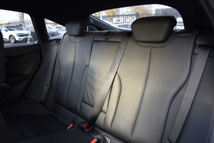 BMW 4 Serie Gran Coupé 418i High Executive | M-Sport | CarPlay | Schuifdak | Leer | Stoelverw.