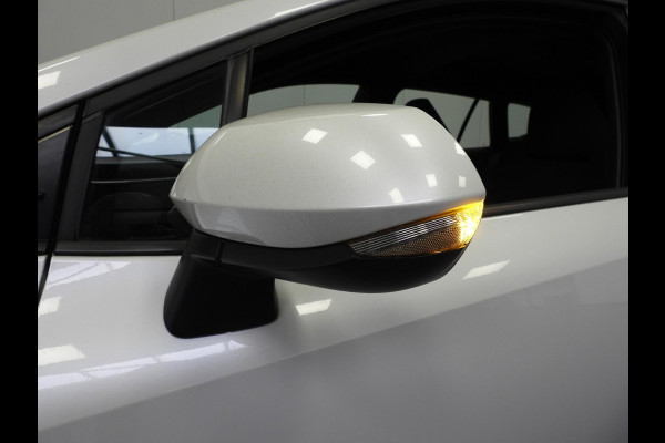 Toyota Corolla Touring Sports 1.8 Hybrid Business NAVI-APP/CLIMA/CAMERA/TREKH./16"LMV!