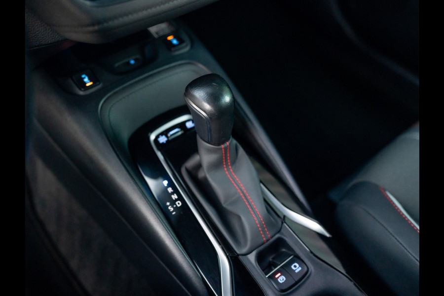 Toyota Corolla Touring Sports 2.0 Hybrid Premium | Trekhaak afnb. | Head Up | Stoel & Stuur verw. | BSM | PDC V&A | Prijs Rijklaar!!