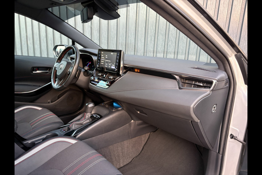 Toyota Corolla Touring Sports 2.0 Hybrid Premium | Trekhaak afnb. | Head Up | Stoel & Stuur verw. | BSM | PDC V&A | Prijs Rijklaar!!