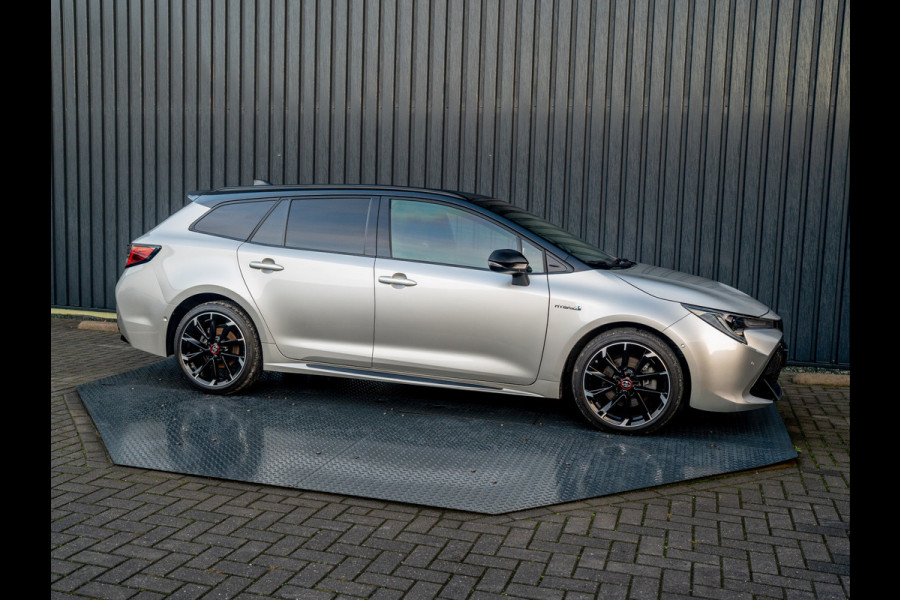 Toyota Corolla Touring Sports 2.0 Hybrid Premium | Trekhaak afnb. | Head Up | Stoel & Stuur verw. | BSM | PDC V&A | Prijs Rijklaar!!