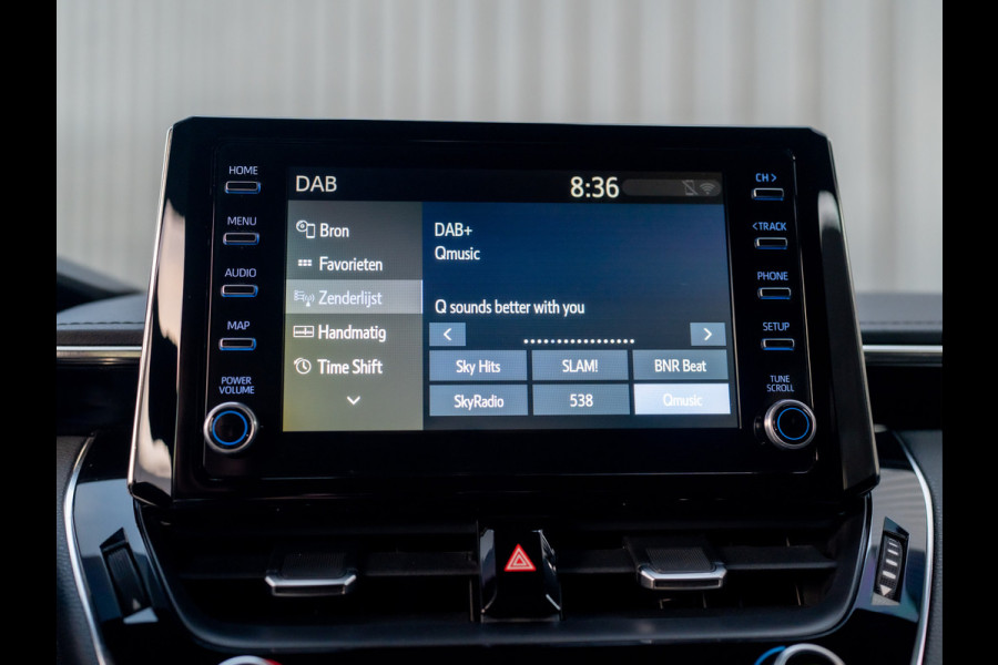 Toyota Corolla Touring Sports 2.0 Hybrid Premium | Trekhaak afnb. | Head Up | Stoel & Stuur verw. | BSM | PDC V&A | Prijs Rijklaar!!