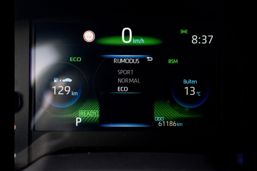 Toyota Corolla Touring Sports 2.0 Hybrid Premium | Trekhaak afnb. | Head Up | Stoel & Stuur verw. | BSM | PDC V&A | Prijs Rijklaar!!