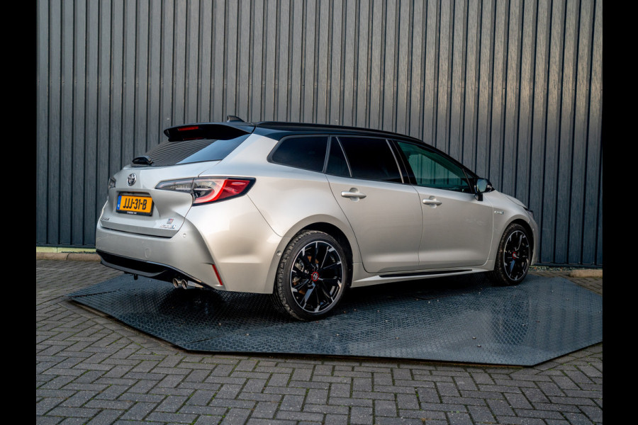 Toyota Corolla Touring Sports 2.0 Hybrid Premium | Trekhaak afnb. | Head Up | Stoel & Stuur verw. | BSM | PDC V&A | Prijs Rijklaar!!