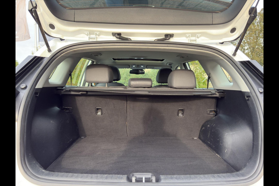 Kia Niro 1.6 GDi Hybrid DynamicLine Style Pack Automaat | Navi | Camera | Schuif/kantel dak | Cruise | Apple Carplay & Android Auto | H-Leder | Sensoren |