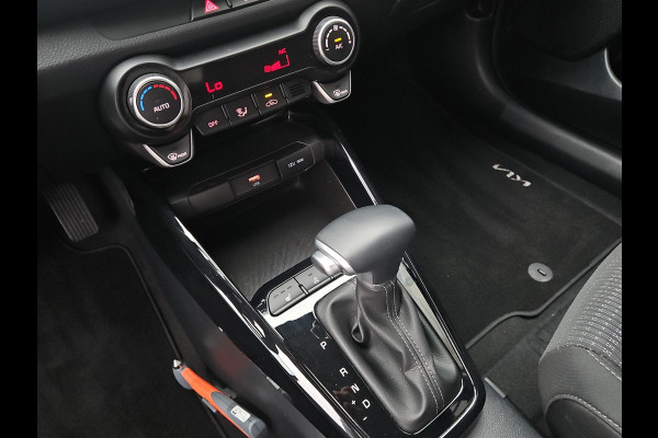 Kia Stonic 1.0 T-GDi MHEV DynamicPlusLine | Stoel- en stuurverwarming | Cruise | Navi | Privacy Glass | Camera |