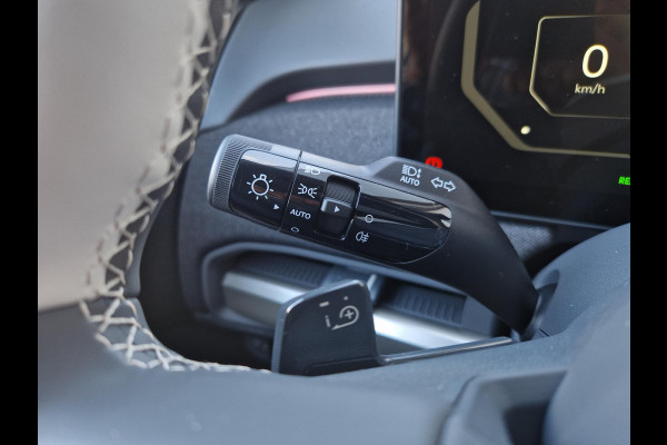 Kia EV3 GT-PlusLine 81.4 kWh | Dodehoek Camera | Stoelventilatie | HUD | 360 Camera |