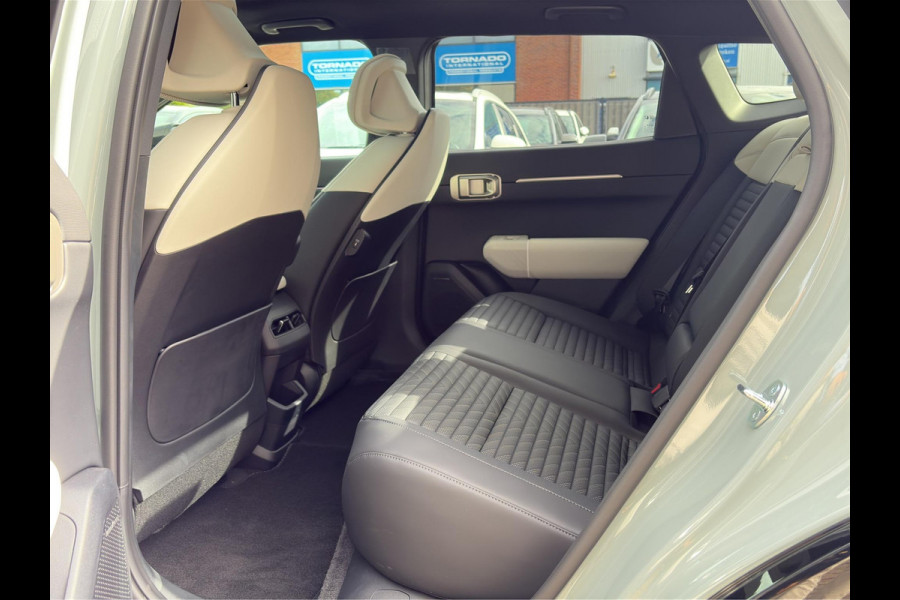 Kia EV4 Fastback GT-PlusLine 81.4 kWh Dodehoekcamera | Stoelventilatie | Pano | 360 Camera | HUD |